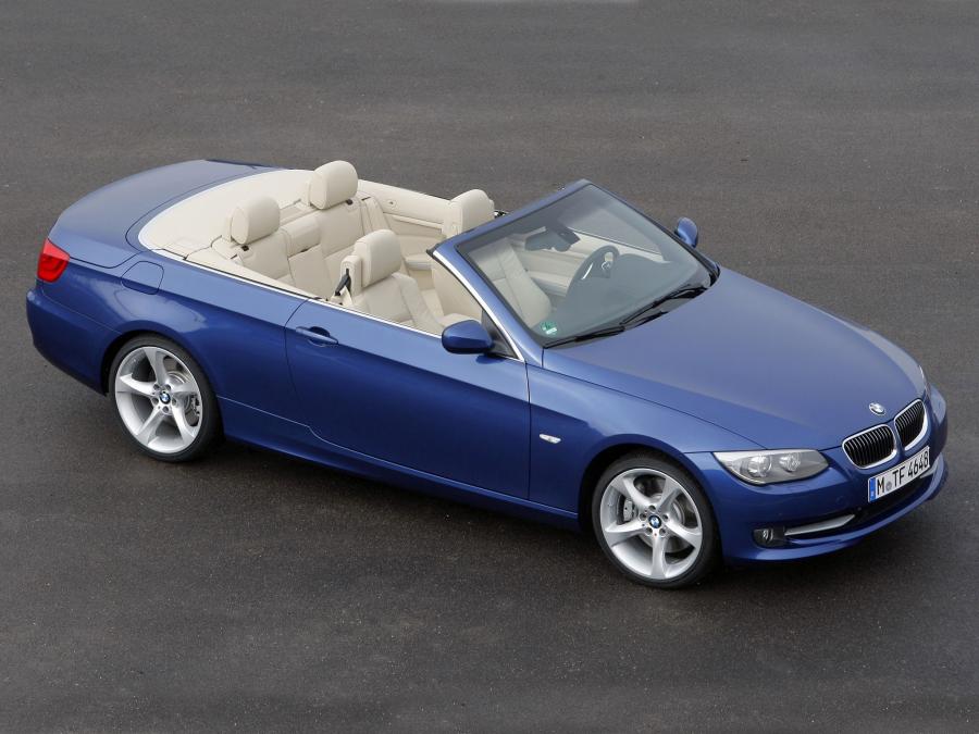  BMW 335i Convertible 2010 года  (фото 2 из 16)